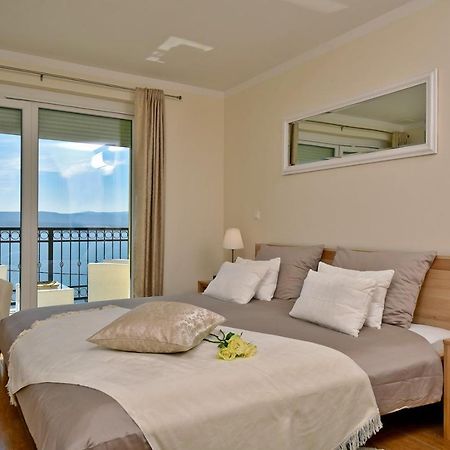 Villa Sun Palace with luxury 5 bedroom villa&amazing panoramic sea views Mimice Esterno foto