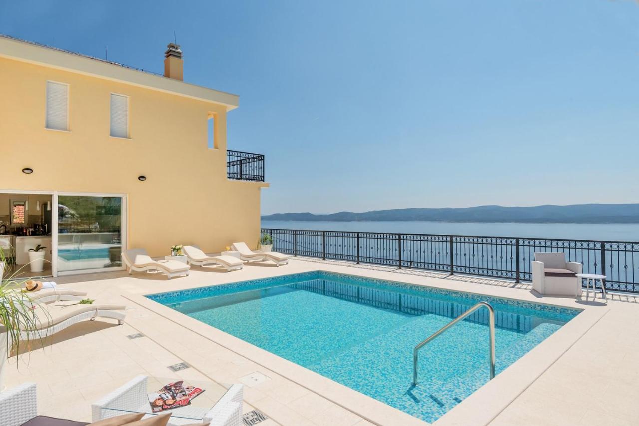 Villa Sun Palace with luxury 5 bedroom villa&amazing panoramic sea views Mimice Esterno foto