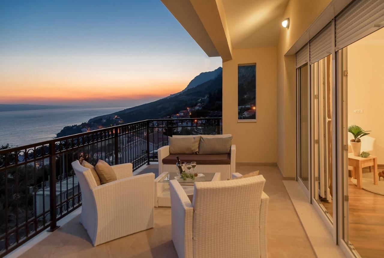 Villa Sun Palace with luxury 5 bedroom villa&amazing panoramic sea views Mimice Esterno foto