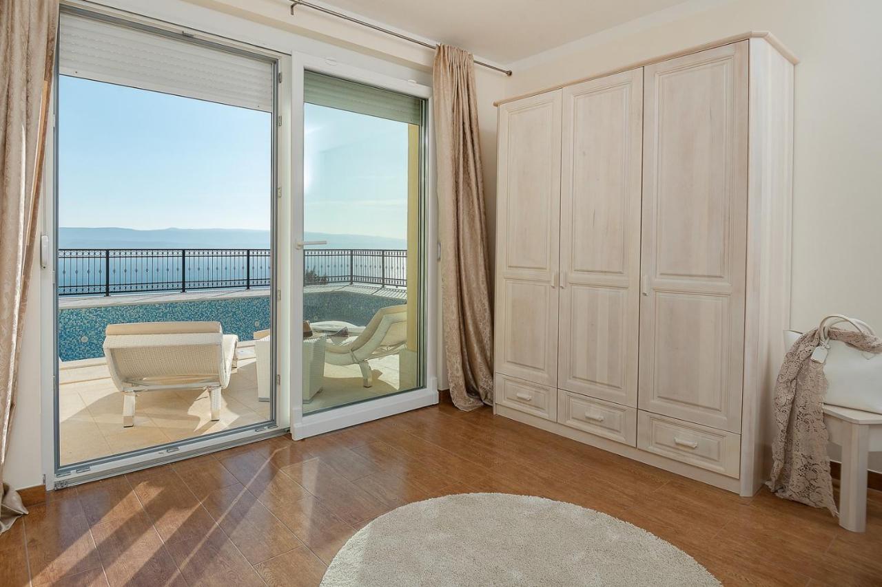 Villa Sun Palace with luxury 5 bedroom villa&amazing panoramic sea views Mimice Esterno foto