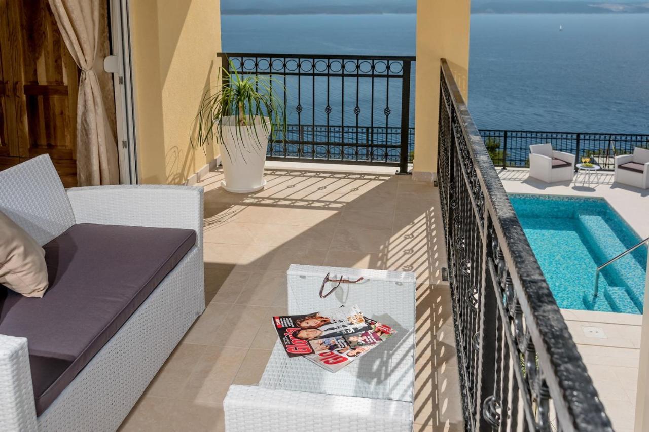 Villa Sun Palace with luxury 5 bedroom villa&amazing panoramic sea views Mimice Esterno foto
